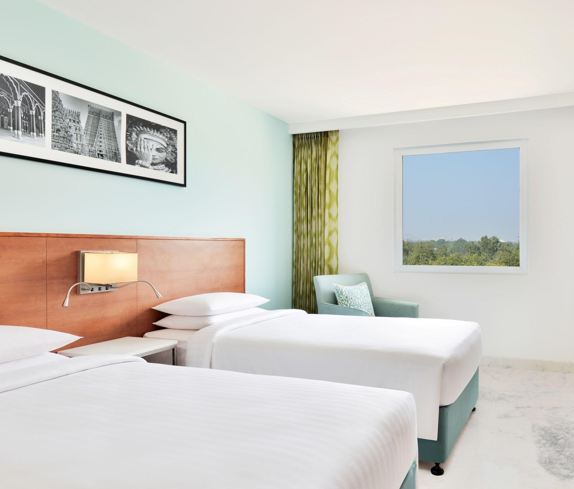 Отель Fairfield By Marriott Bengaluru Whitefield Экстерьер фото